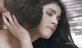 Delicious Valentina N. sure knows how to ride a 10-pounder